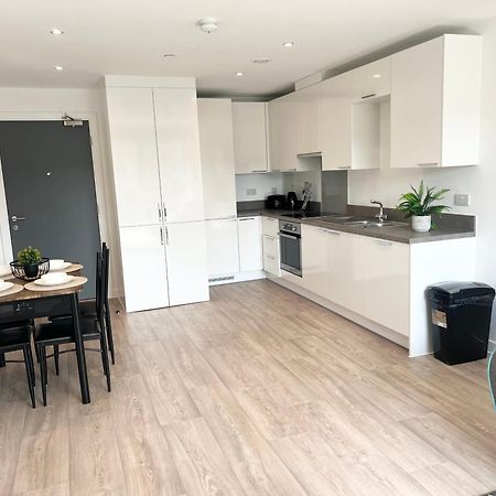 Lovely 2 Bedroom Apartment Manchester Zewnętrze zdjęcie