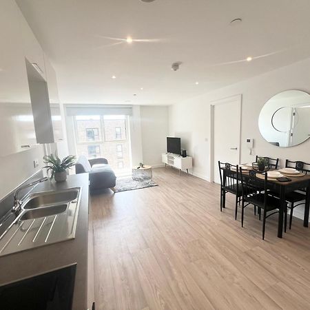 Lovely 2 Bedroom Apartment Manchester Zewnętrze zdjęcie